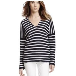VINCE Women's Pullover Dropped Shoulder Striped Sweater Blue/White Size XS Linen
